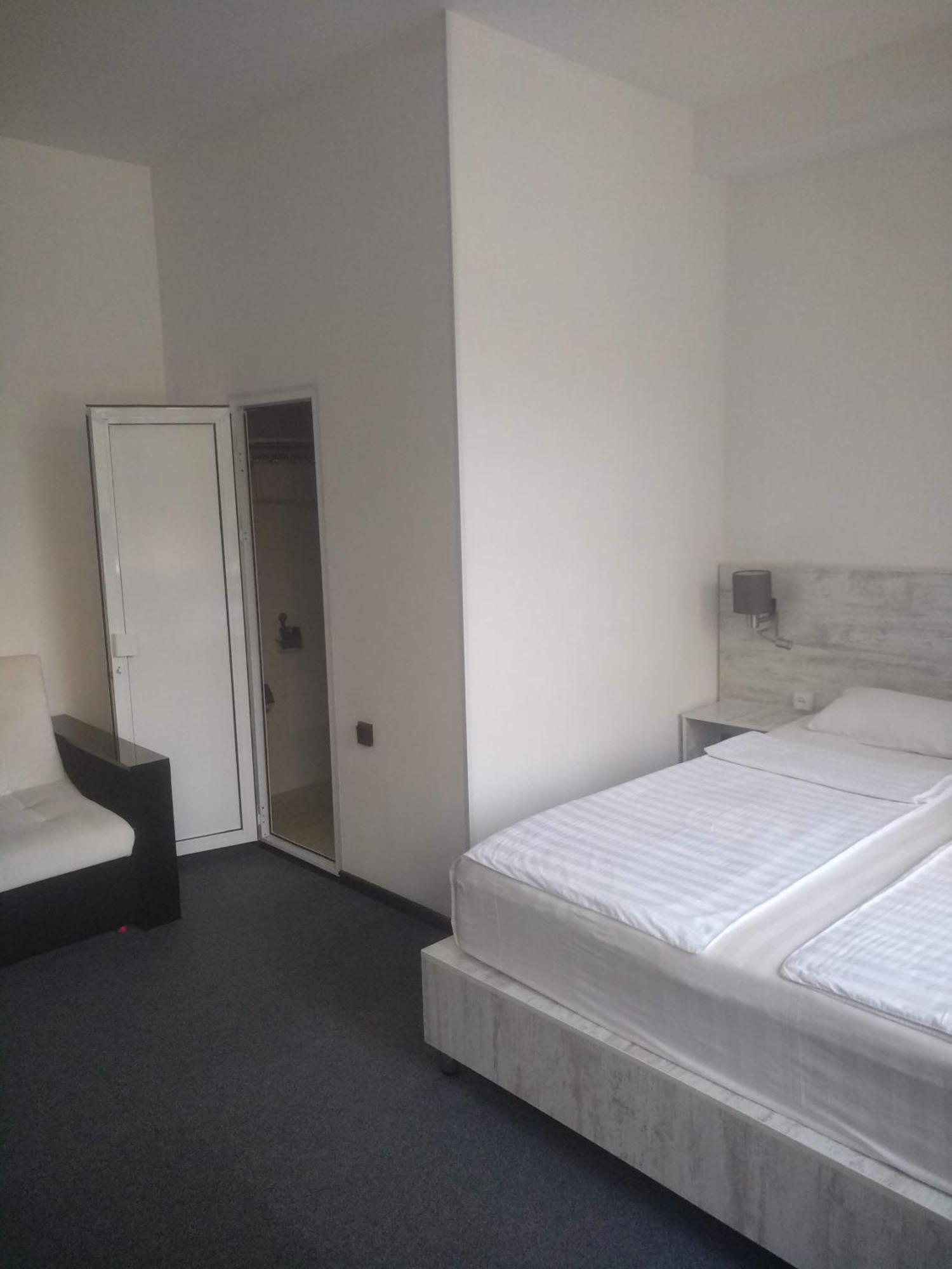 Sakura Inn Fergana Kültér fotó